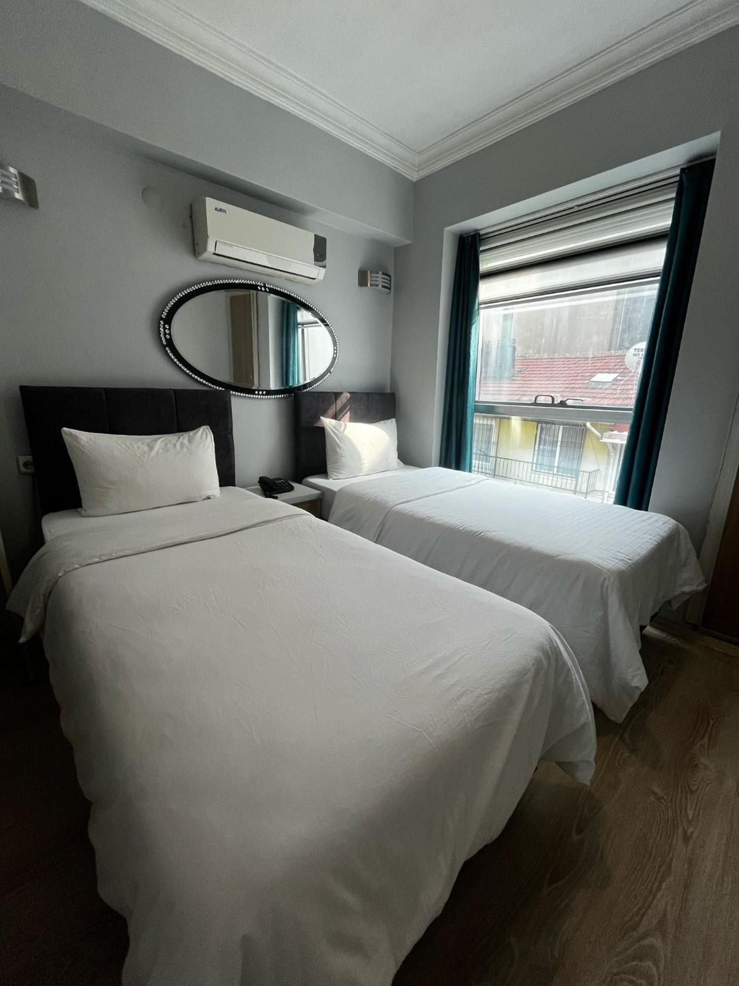 Invivo Hotel Smirne Esterno foto